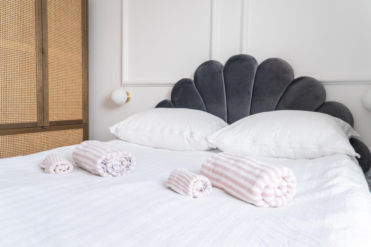 Old Town Gem Designer Apartment - Centre Location - Families - Remote Work Danzig Exterior foto