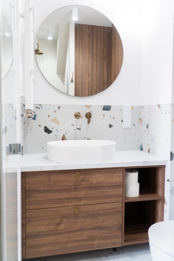 Old Town Gem Designer Apartment - Centre Location - Families - Remote Work Danzig Exterior foto